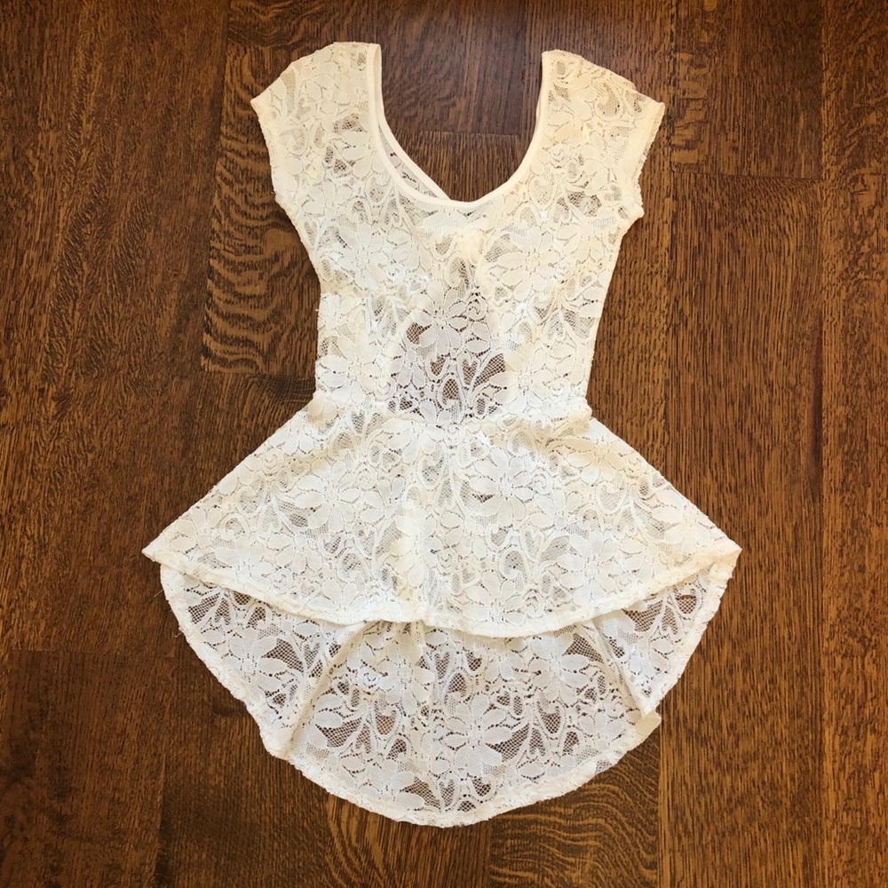 White lace Top